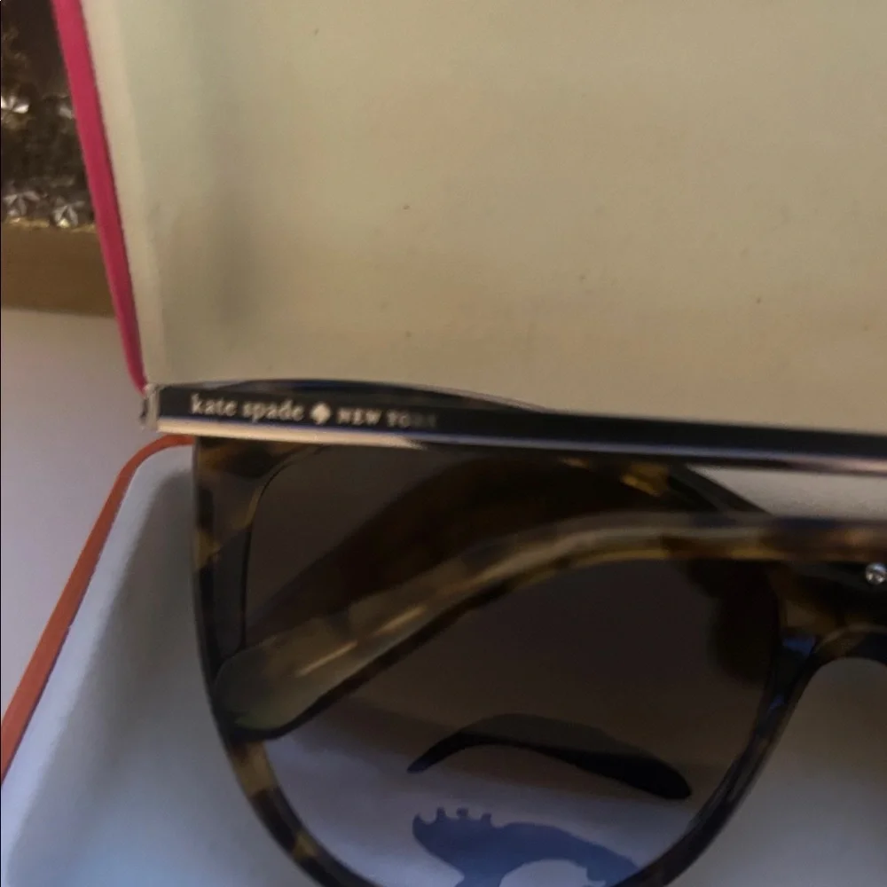 Kate Spade Black and Tortoise Sunglasses. Offers welcome - Picture 6 of 10